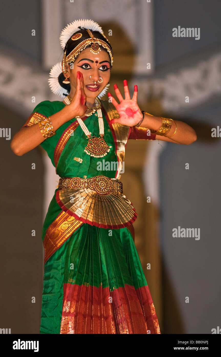 Traditionelle indische Bharathanatyam Tanz Tamil Nadu, Indien Stockfoto