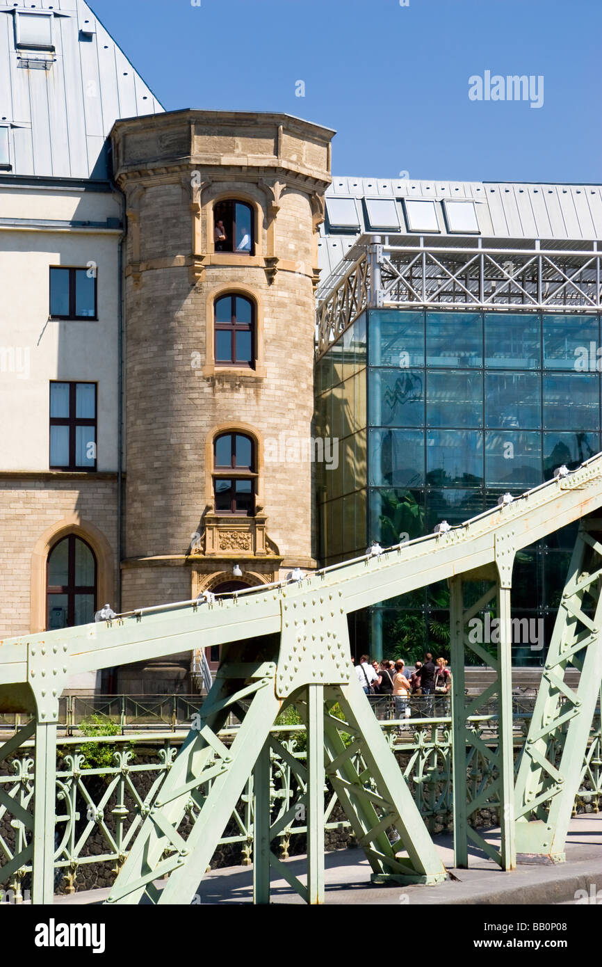 Imhoff-Schokoladenmuseum (Imhoff-Schokoladenmuseum) mit Eingang Brücke, Köln Stockfoto