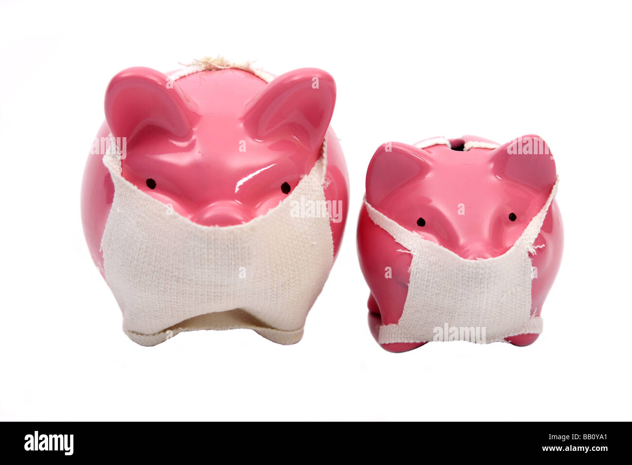 Rosa Sparschwein Schweine tragen Gesichtsmasken in bezug auf den Ausbruch der Schweinegrippe Stockfoto