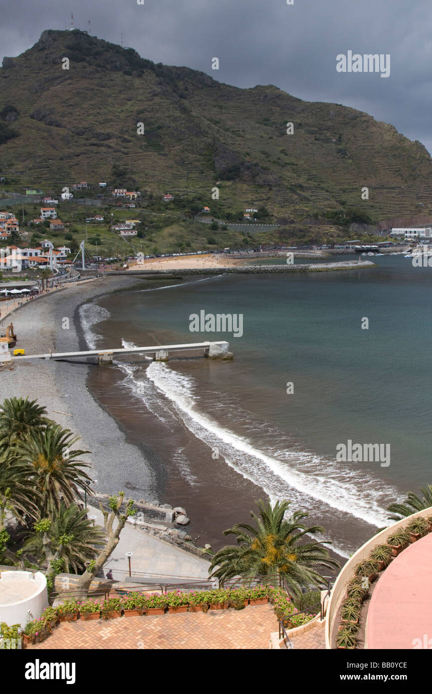 Machico am Meer Stadt portugiesische Insel Madeira im mittleren Atlantik Stockfoto