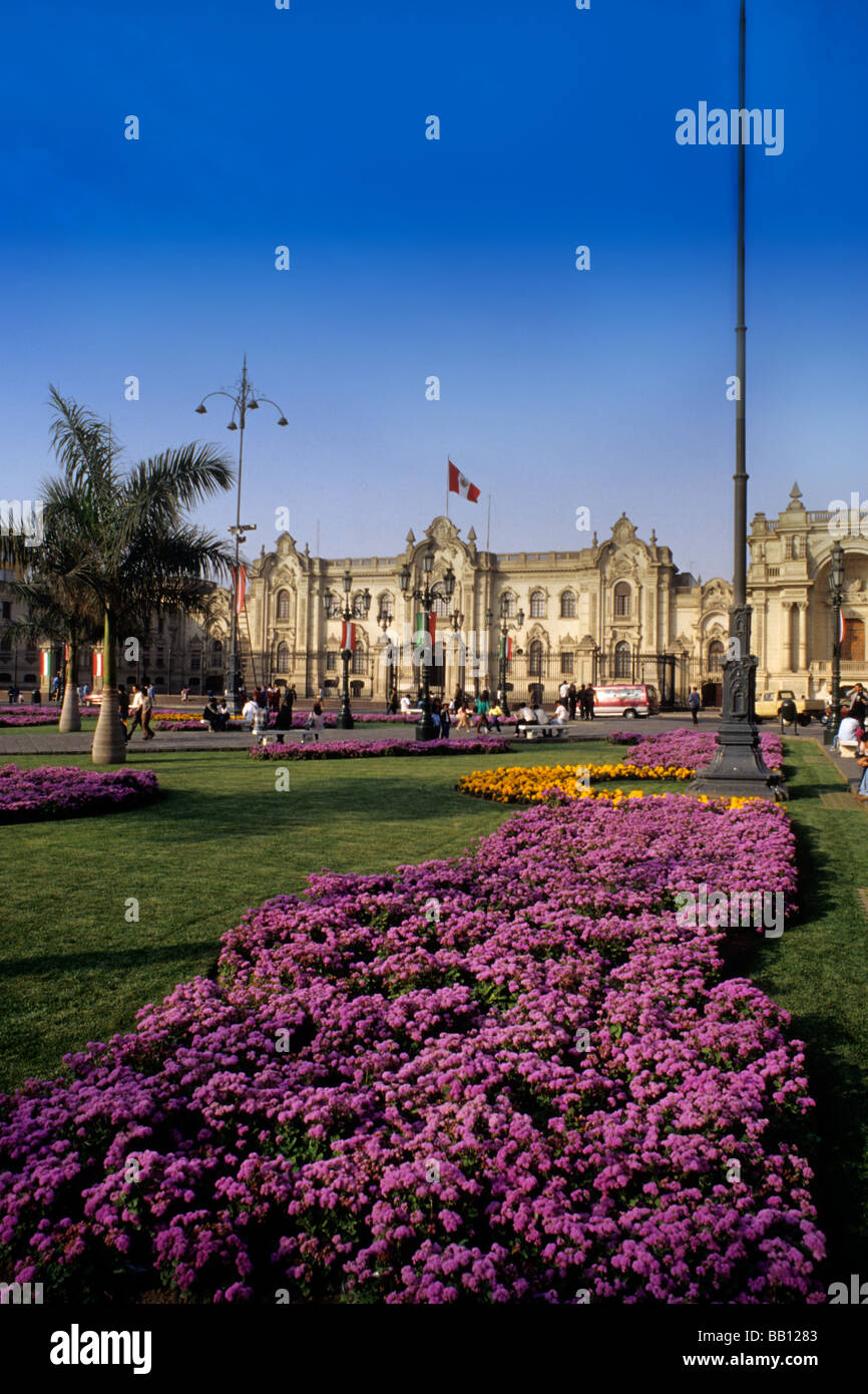 Leben in Peru Palast der Justiz San Martin Regierungsplatz Garten Hauptstadt Lima Peru Stockfoto