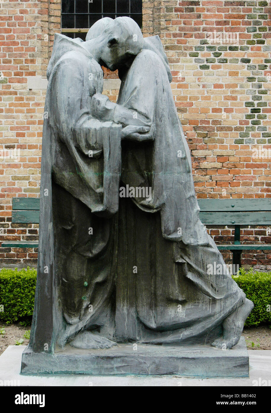 Statue von zwei Mönche St. Jan Krankenhaus Brügge Belgien Stockfoto