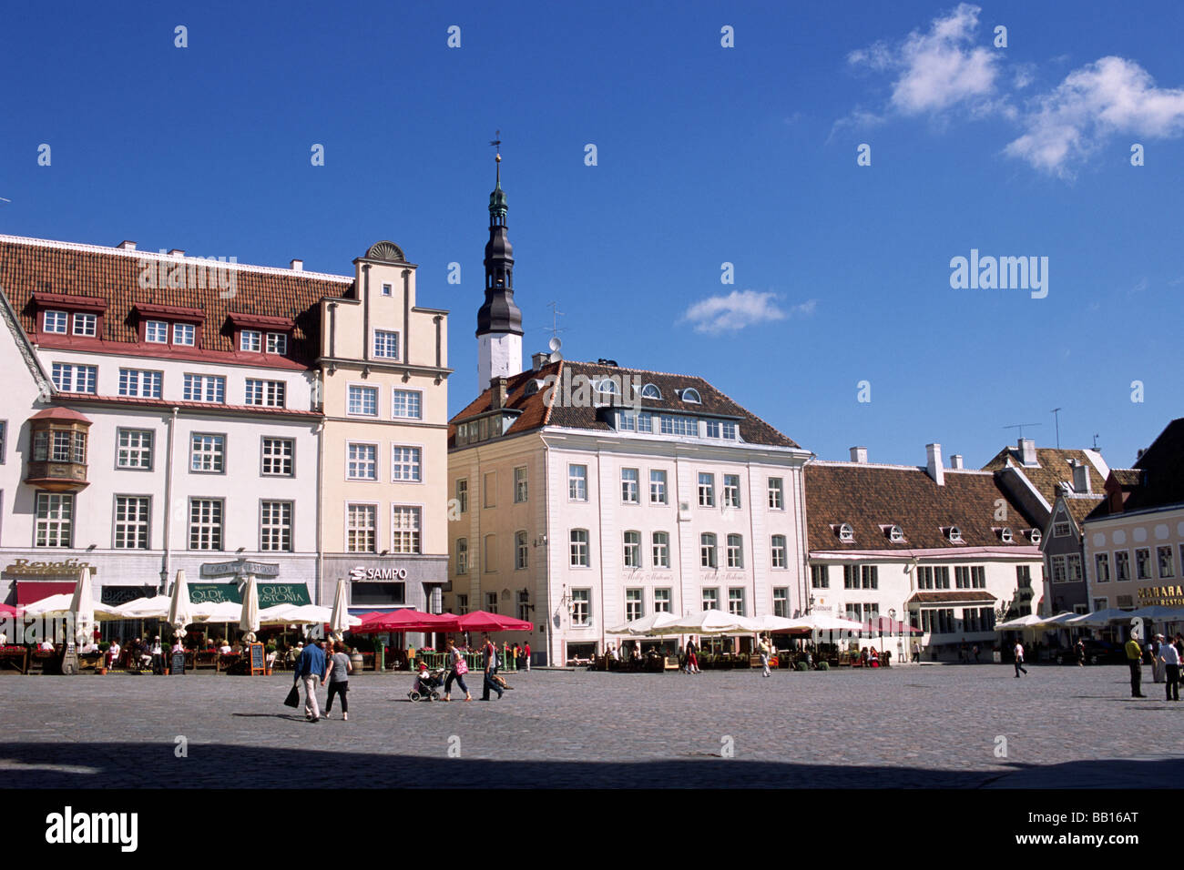 Estland, Tallinn, Raekoja Plats, Altstadtplatz Stockfoto