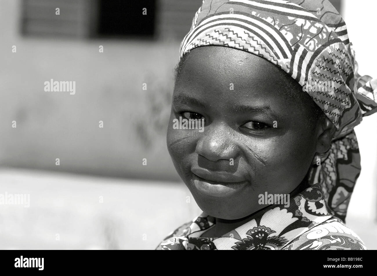 Kamerun, Gayak. Porträt eines afrikanischen jungen Mädchen lächelnd Stockfoto