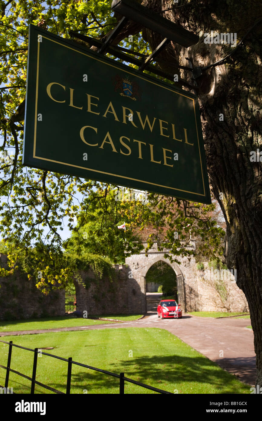 UK Gloucestershire Forest of Dean Clearwell Schlosseingang Stockfoto