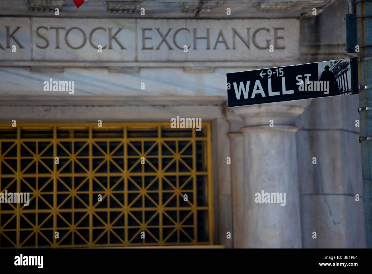 New Yorker Börse und der Wall Street in Manhattan zu unterzeichnen Stockfoto