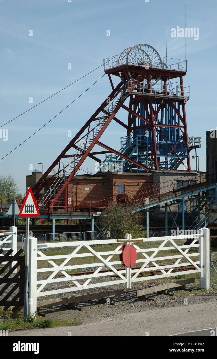 Zechenhaus und Wicklung Zahnrad, Snibston Discovery Park, Coalville, Leicestershire, England, UK Stockfoto