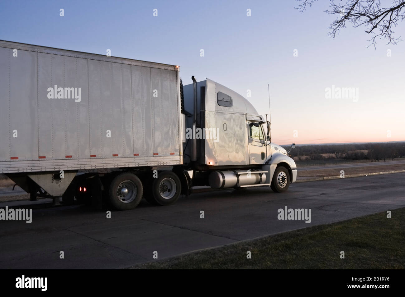 Sattelschlepper Stockfoto Sattelschlepper Stockfoto