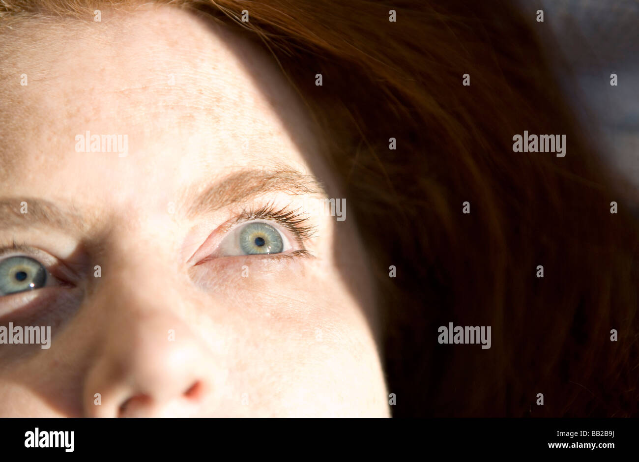 Nahaufnahme der Frau ins Gesicht Stockfoto