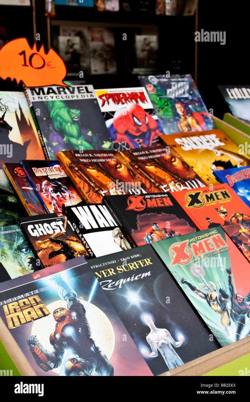 Comic-Bücher von mehreren Marvel-Superhelden in der 79. Lissabon Book Fair - 2009. Stockfoto