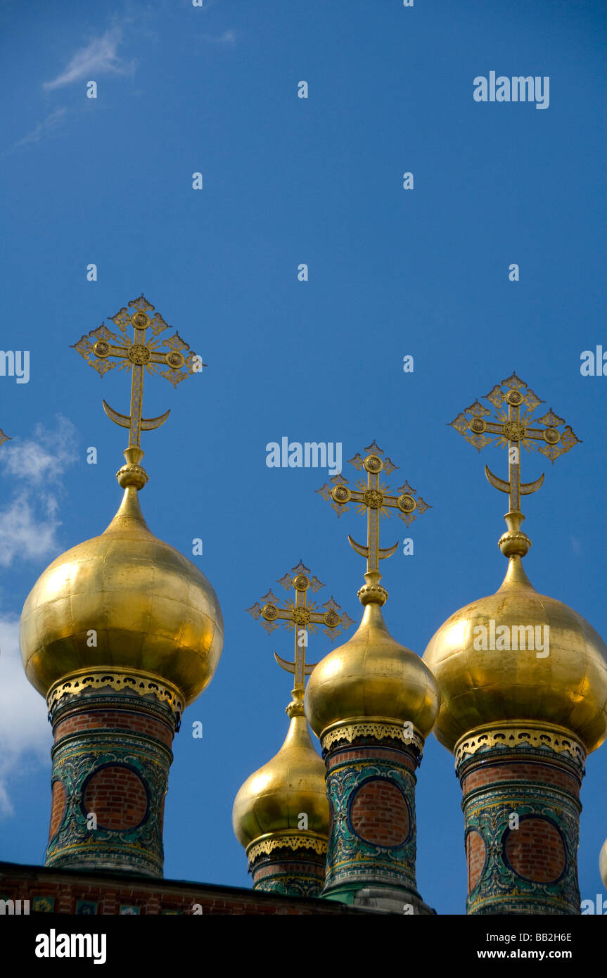 Russland, Moskau, Kreml. Terem-Palast, top vergoldeten Kuppeln der Zarin Goldene Kammer. Stockfoto