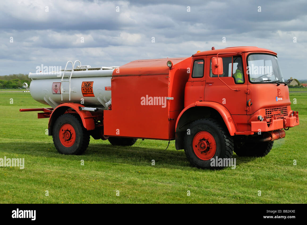 Fuel Bowser Stockfoto