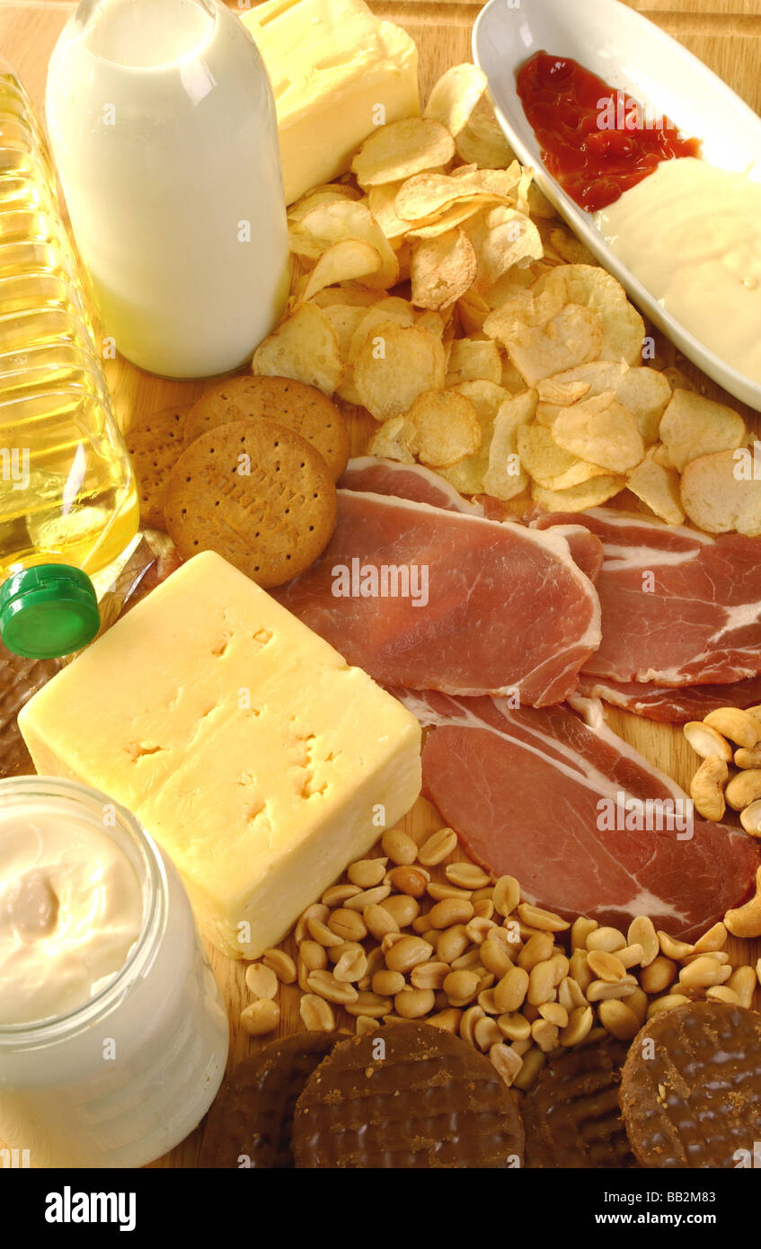 eine Auswahl von fetthaltigen Lebensmitteln Stockfoto