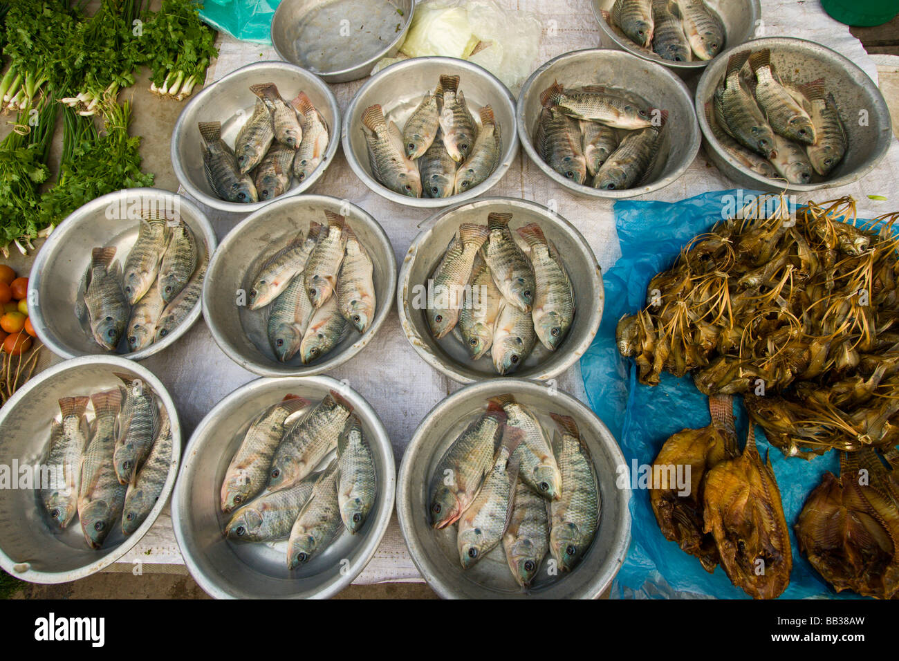 Essen im Markt, Vientiane, der Hauptstadt von Laos, Südostasien Stockfoto