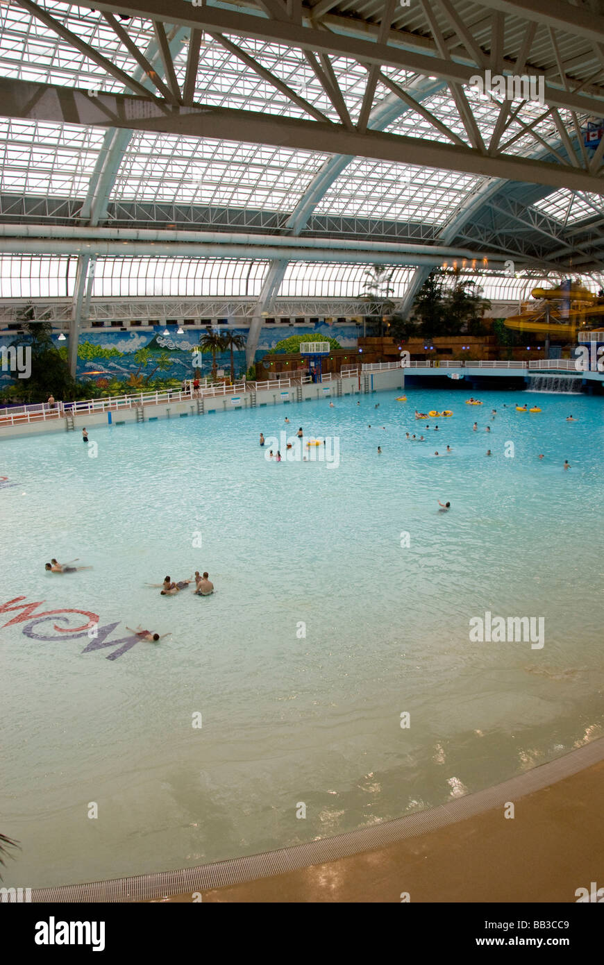 Edmonton Mall Waterpark Stockfotos Und Bilder Kaufen Alamy Edmonton Mall Waterpark Stockfotos Und Bilder Kaufen Alamy