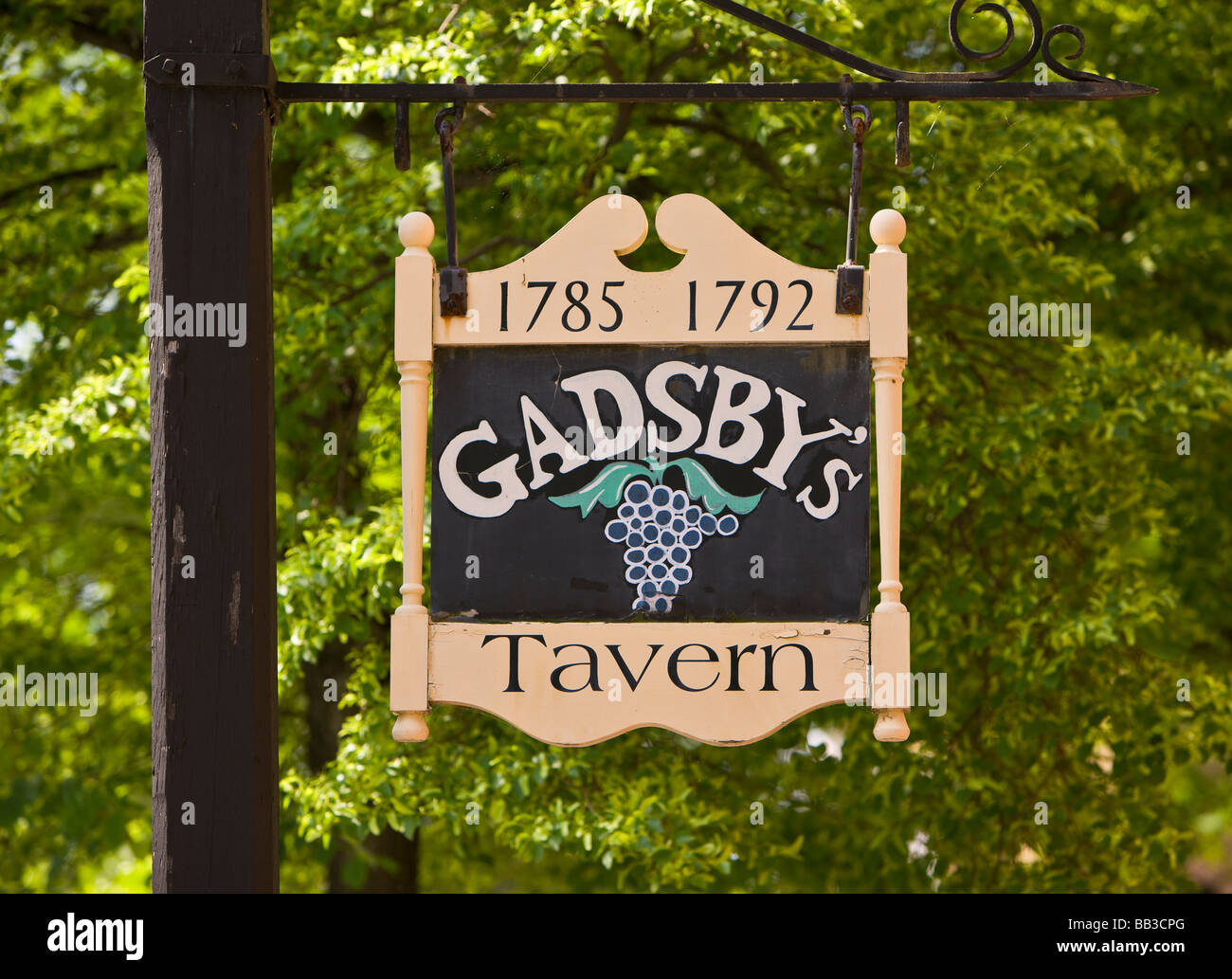 ALEXANDRIA VIRGINIA USA Gadsby Taverne Zeichen auf Royal Nordstraße in der Altstadt Stockfoto