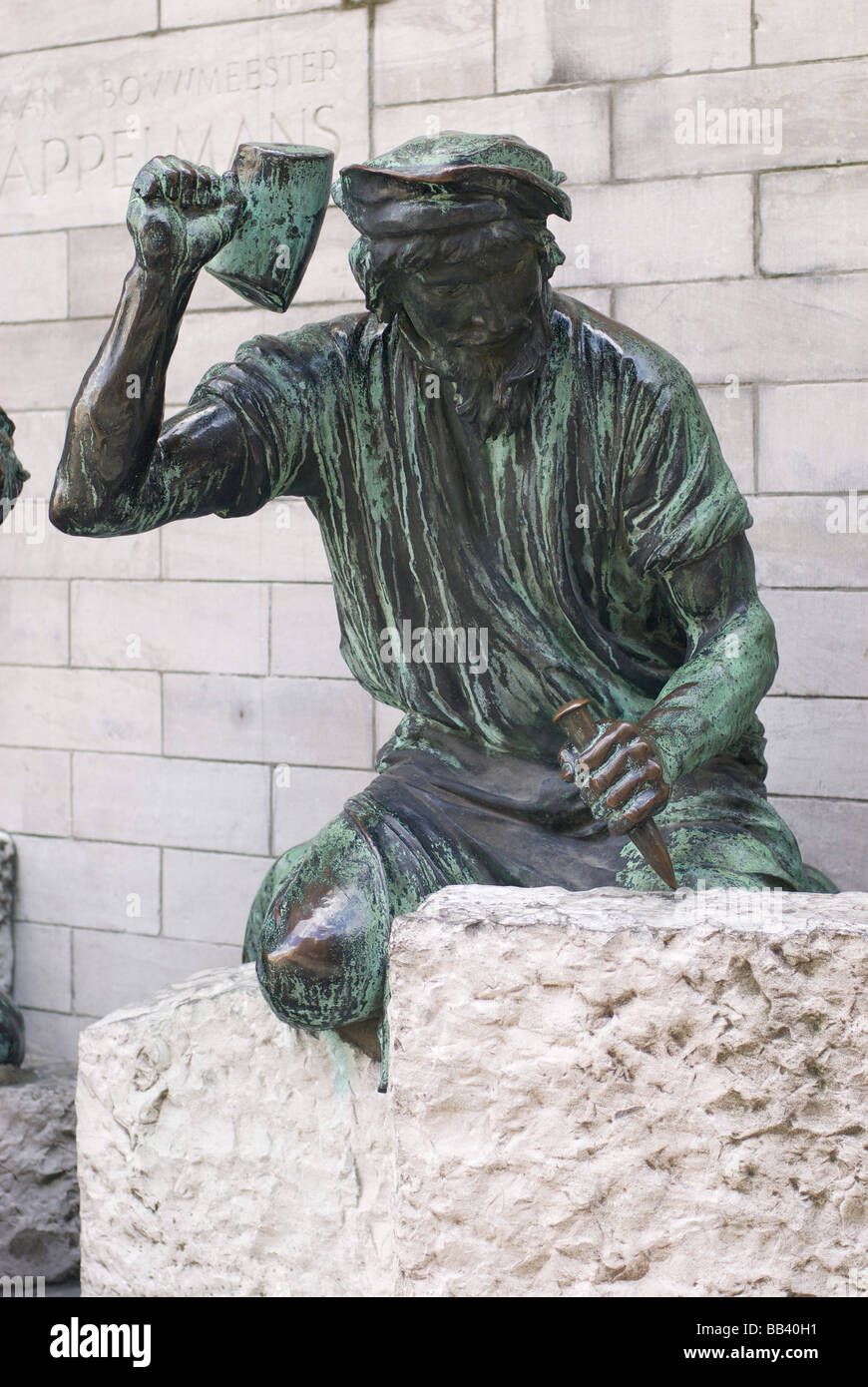 Europa, Belgien, Flandern, Provinz Antwerpen, Antwerpen, Statuen vor Kathedrale Stockfoto