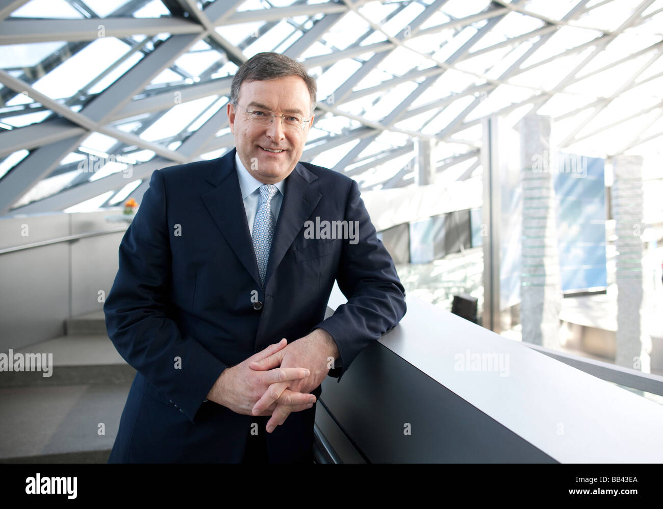Norbert REITHOFER Vorstandsvorsitzender der BMW AG an der BMW Welt München Stockfoto