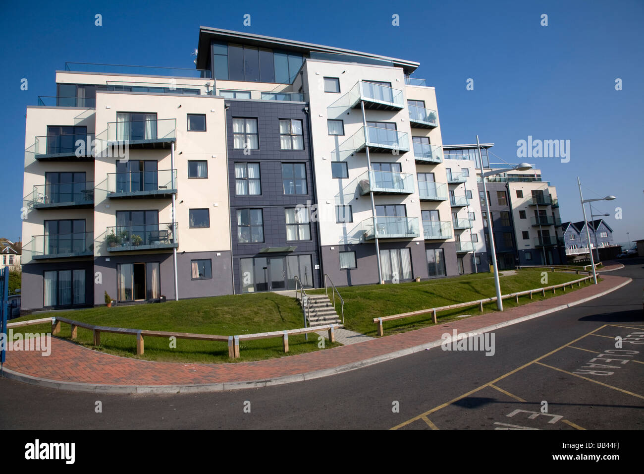 Neue Wohnsiedlung Newhaven Marina East Sussex England Stockfoto