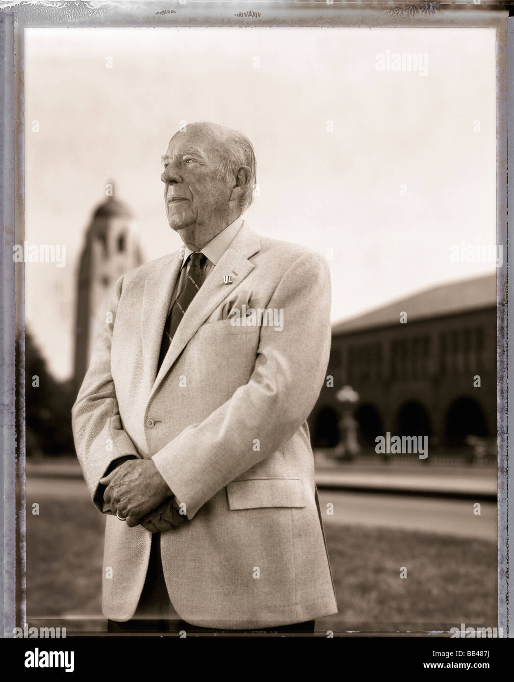 Porträt des ehemaligen Außenministers George Schultz an der Stanford University in Palo Alto, Kalifornien. Stockfoto