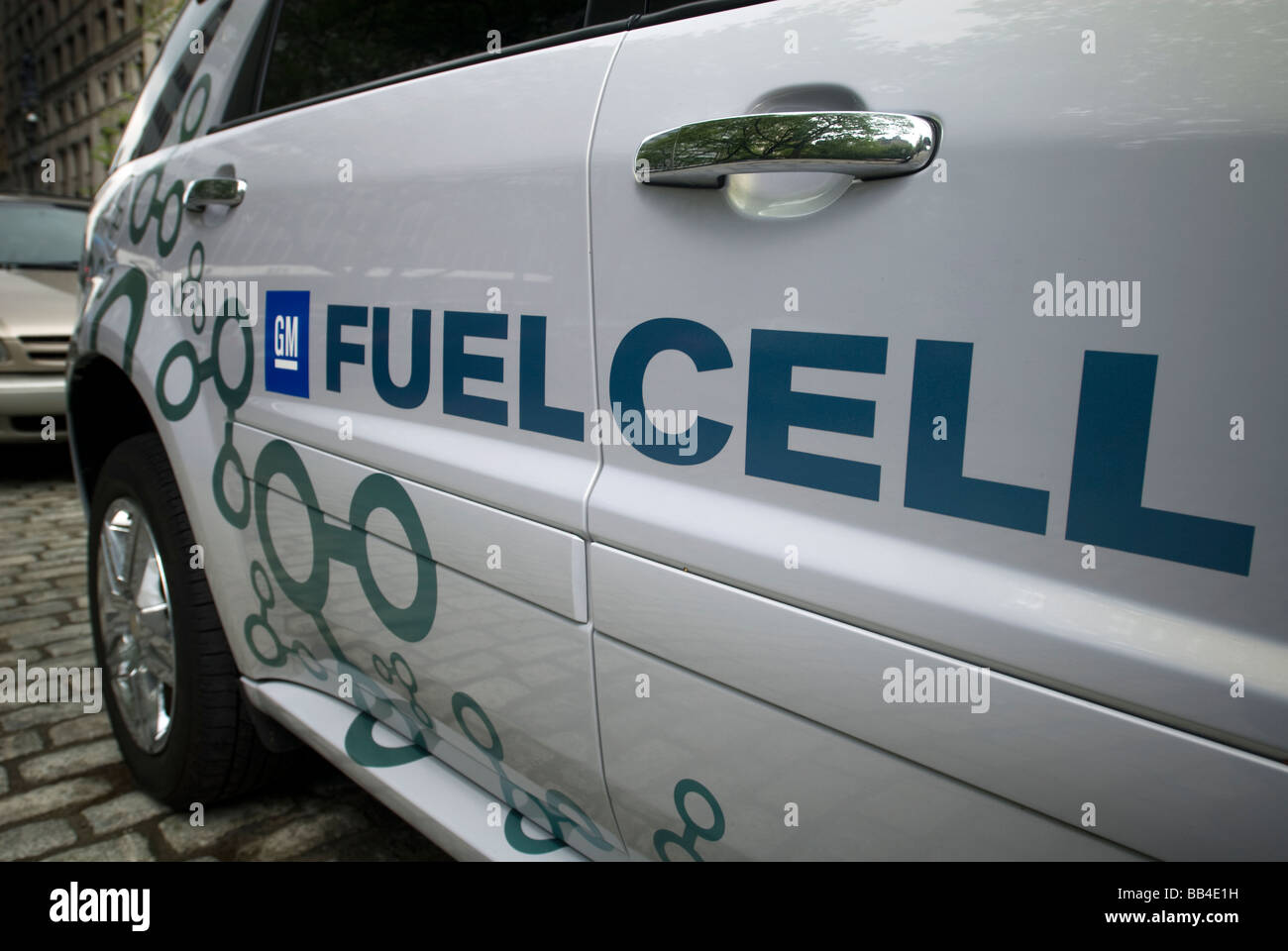 General Motors zeigt Chevrolet Equinox-Wasserstoff-Brennstoffzellen-Fahrzeuge in NY City Hall Stockfoto