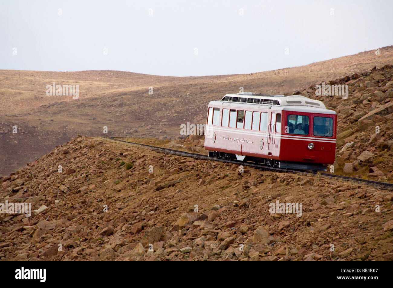 Colorado, Colorado Springs. Pikes Peak Cog Railway. Ansichten aus dem Zug oberhalb der Baumgrenze. Eigentum freigegeben. Stockfoto