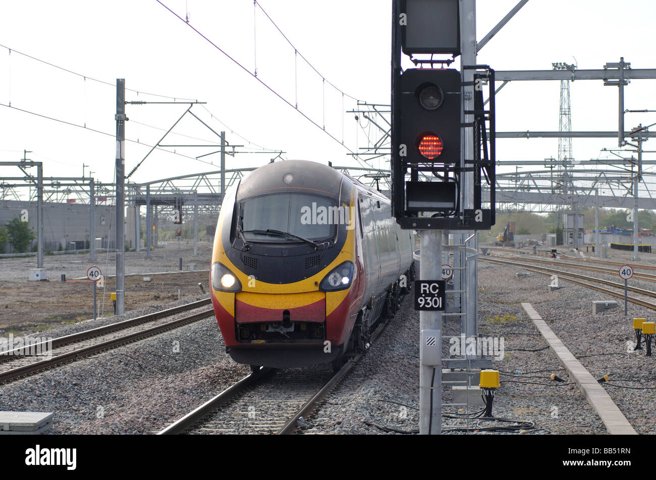 Jungfrau-Züge Pendolino in Rugby, Warwickshire, England, UK Stockfoto