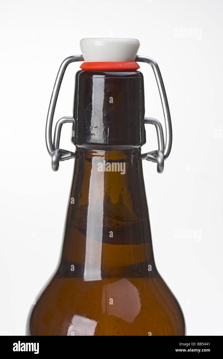 Bierflasche mit Swing-Top-Verschluss Stockfotografie