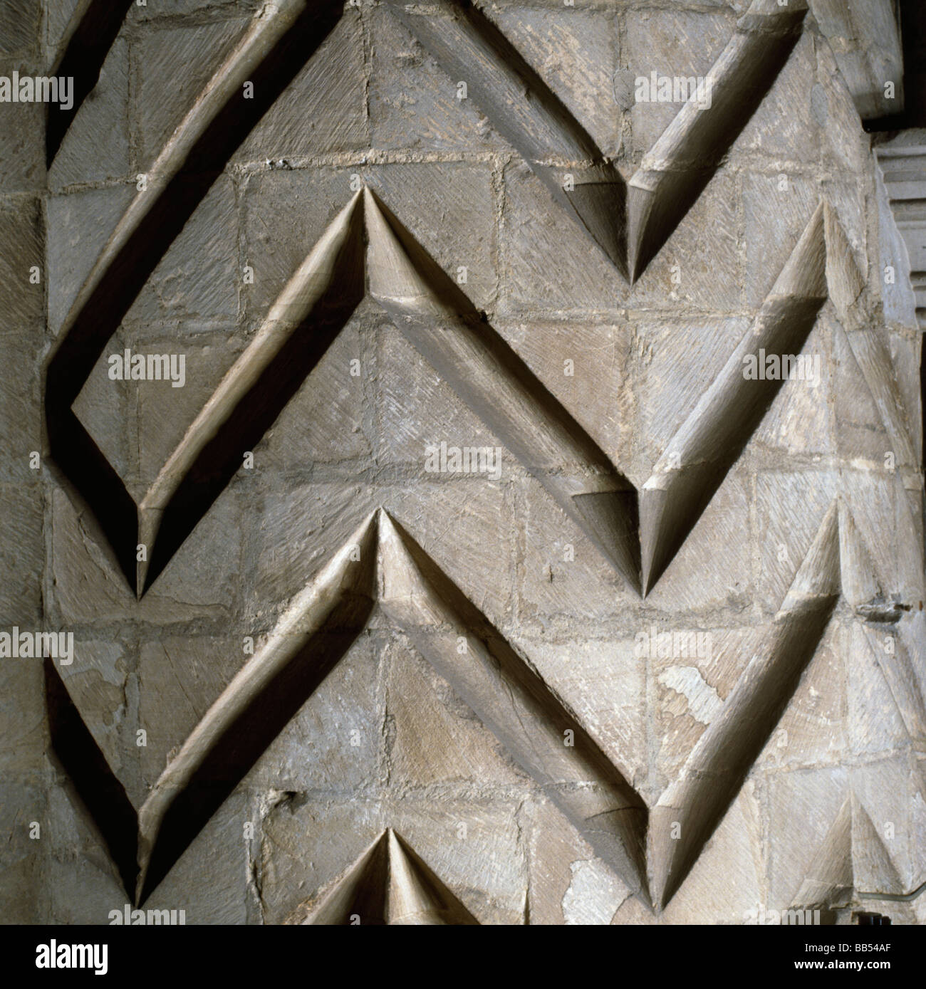 Durham Kathedrale Chevron-Muster-Spalte Stockfoto
