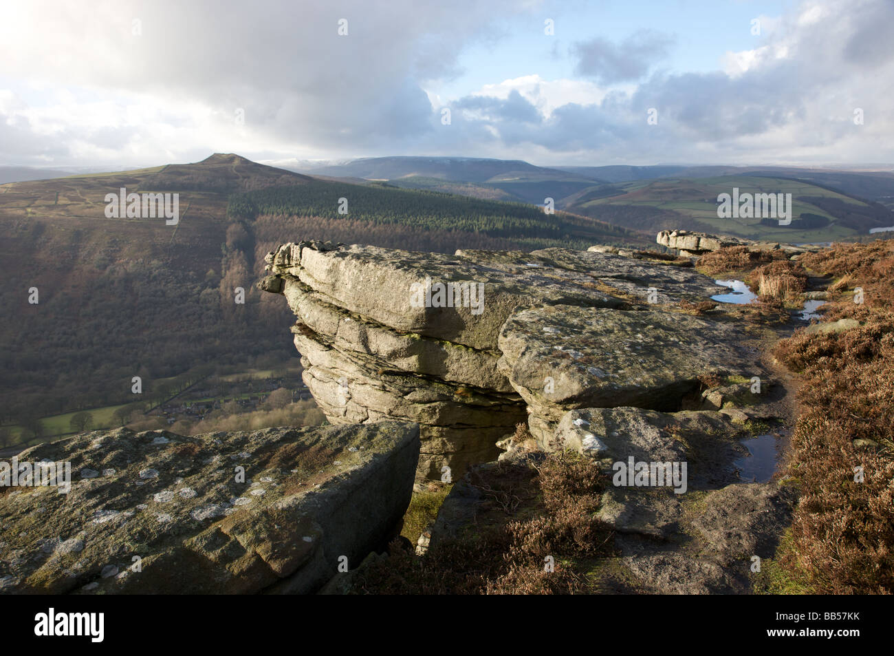 Bamford Edge und Win Hill Stockfoto