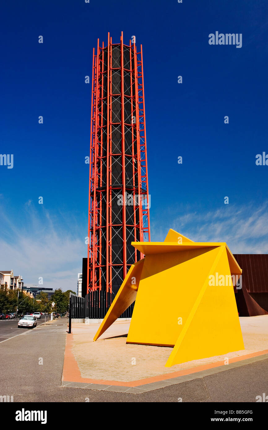 Melbourne-Skulpturen / "Tresor" Skulptur gehört zu Melbournes "Kunst im öffentlichen Raum" Skulpturen. Melbourne Victoria Australien. Stockfoto