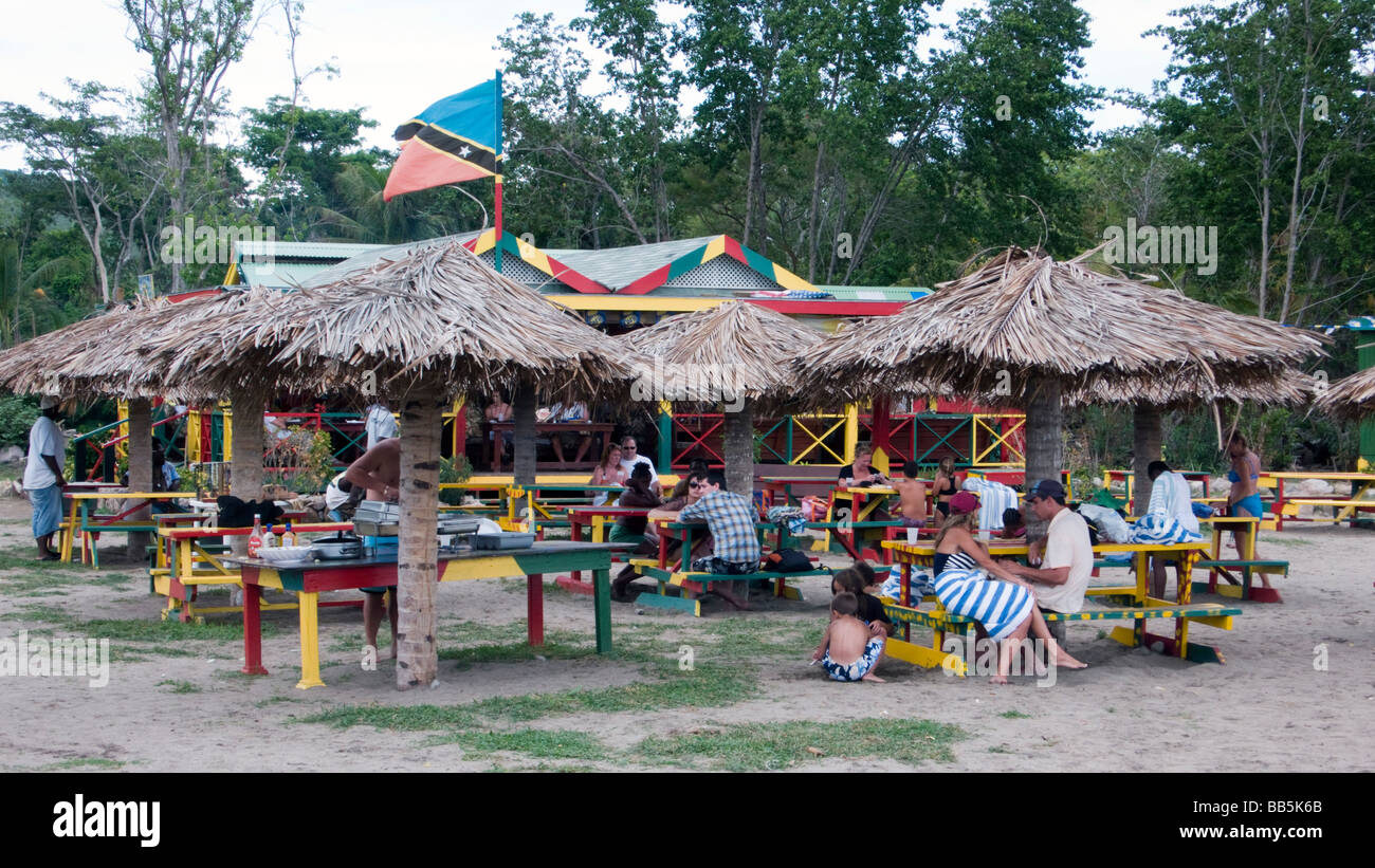 Suggestiven Beach Bar und Grill Nevis Karibik Insel Stockfoto