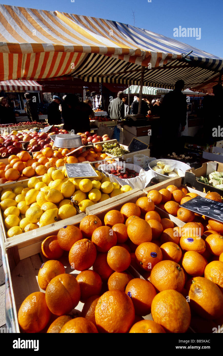 Provence-Markt der Cours Saleya im Herzen der alten Stadt von schöne Frankreich Europa Stockfoto