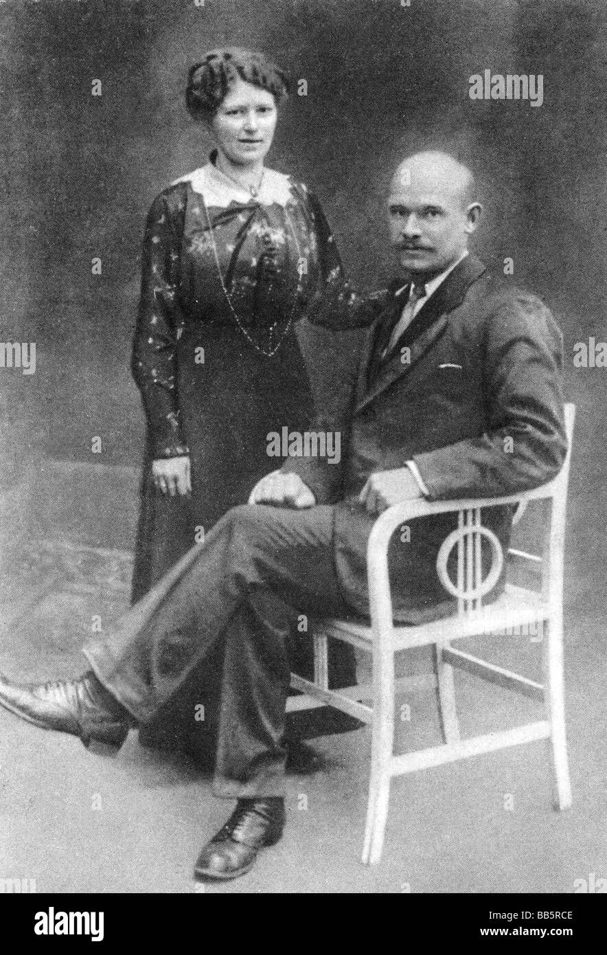 Thielmann, Ernst, 16.4.1886 - 28.8.1944, deutscher Politiker, seine Eltern Johannes (11.4.1857 - 31.10.1933) und Rosa (8.11.1857 - 9.3.1927), Stockfoto