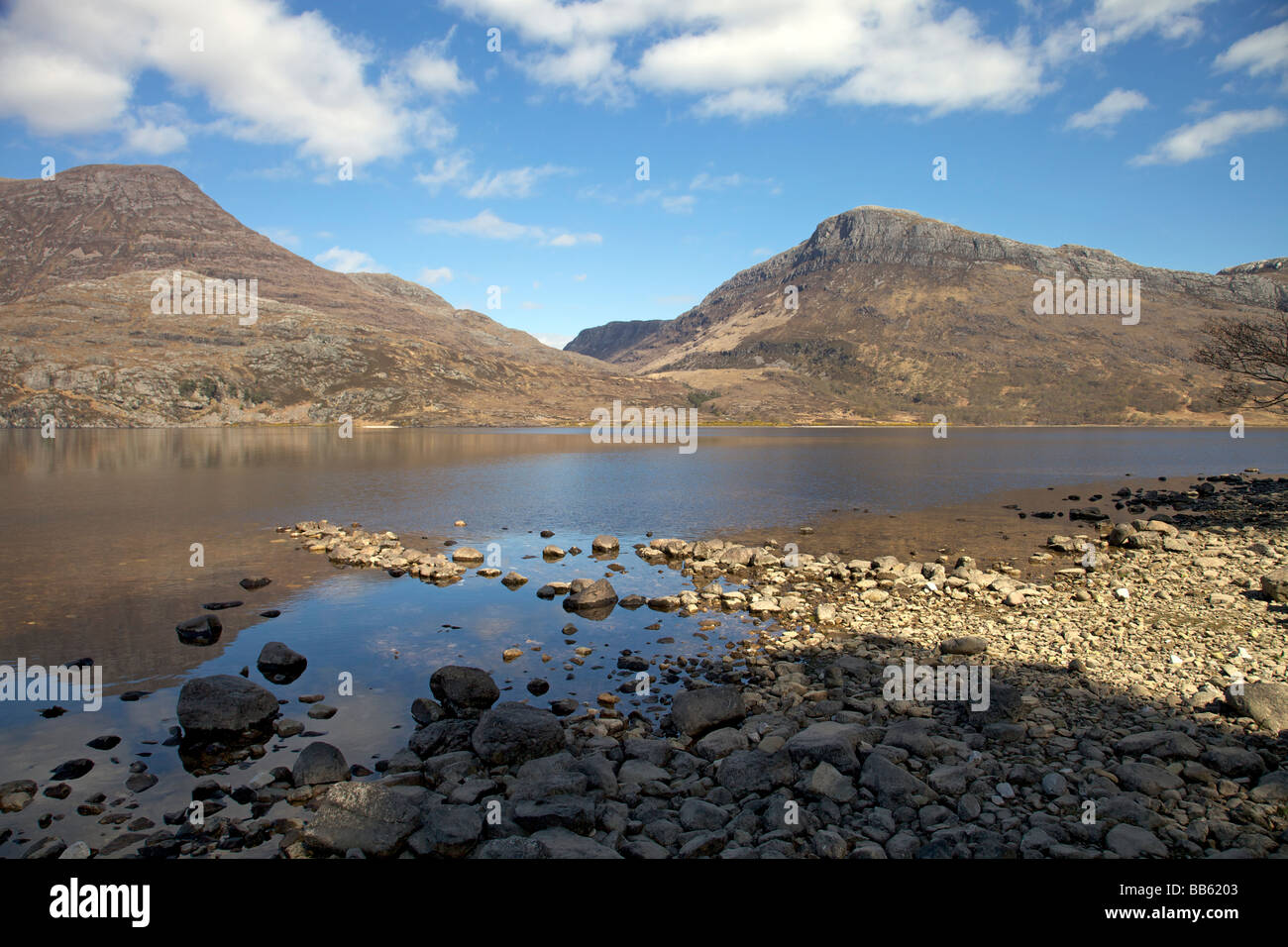 Schönes Loch Maree in der Nähe von Kinlochewe Ross-Shire Schottland Stockfoto