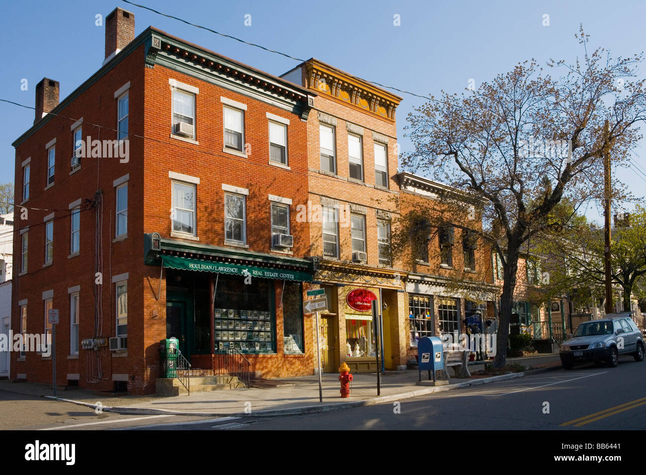 Geschäftsviertel von kalter Frühling, Im Hudson Valley des Staates New York. Stockfoto