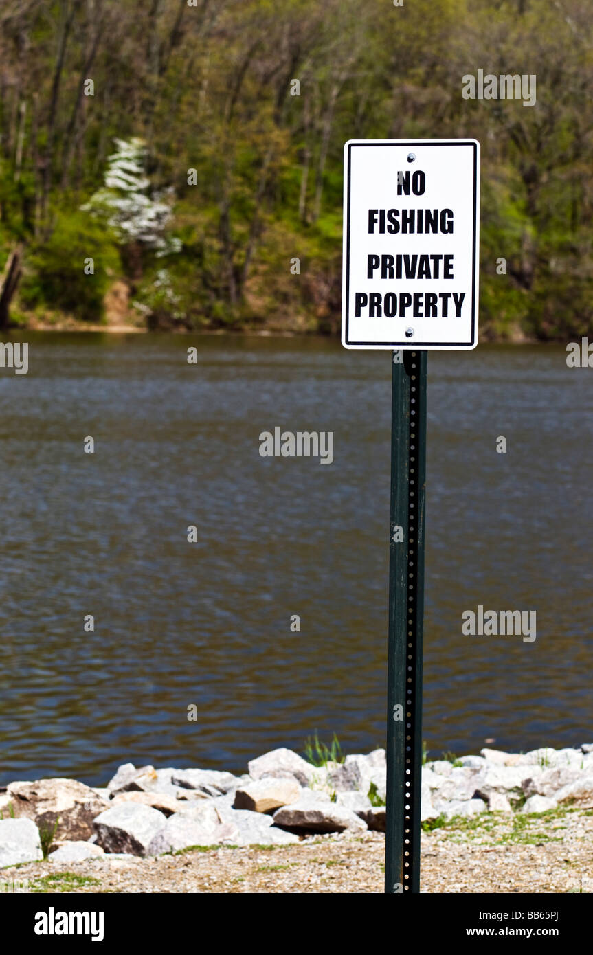 Kein Fischen Zeichen an den Ufern des unsere River inlet Stockfoto