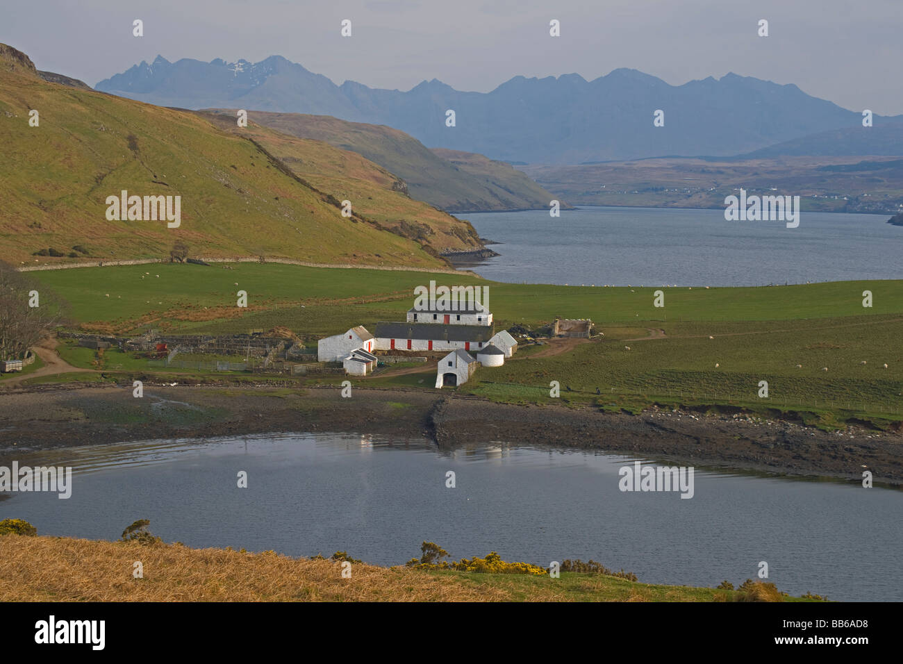 Blick nach Westen von Struan über Loch Harport Cullins Isle Of Skye Highland Region Schottland April 2009 Stockfoto