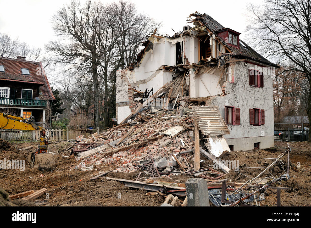 Abriss von einem Mietshaus Stockfoto