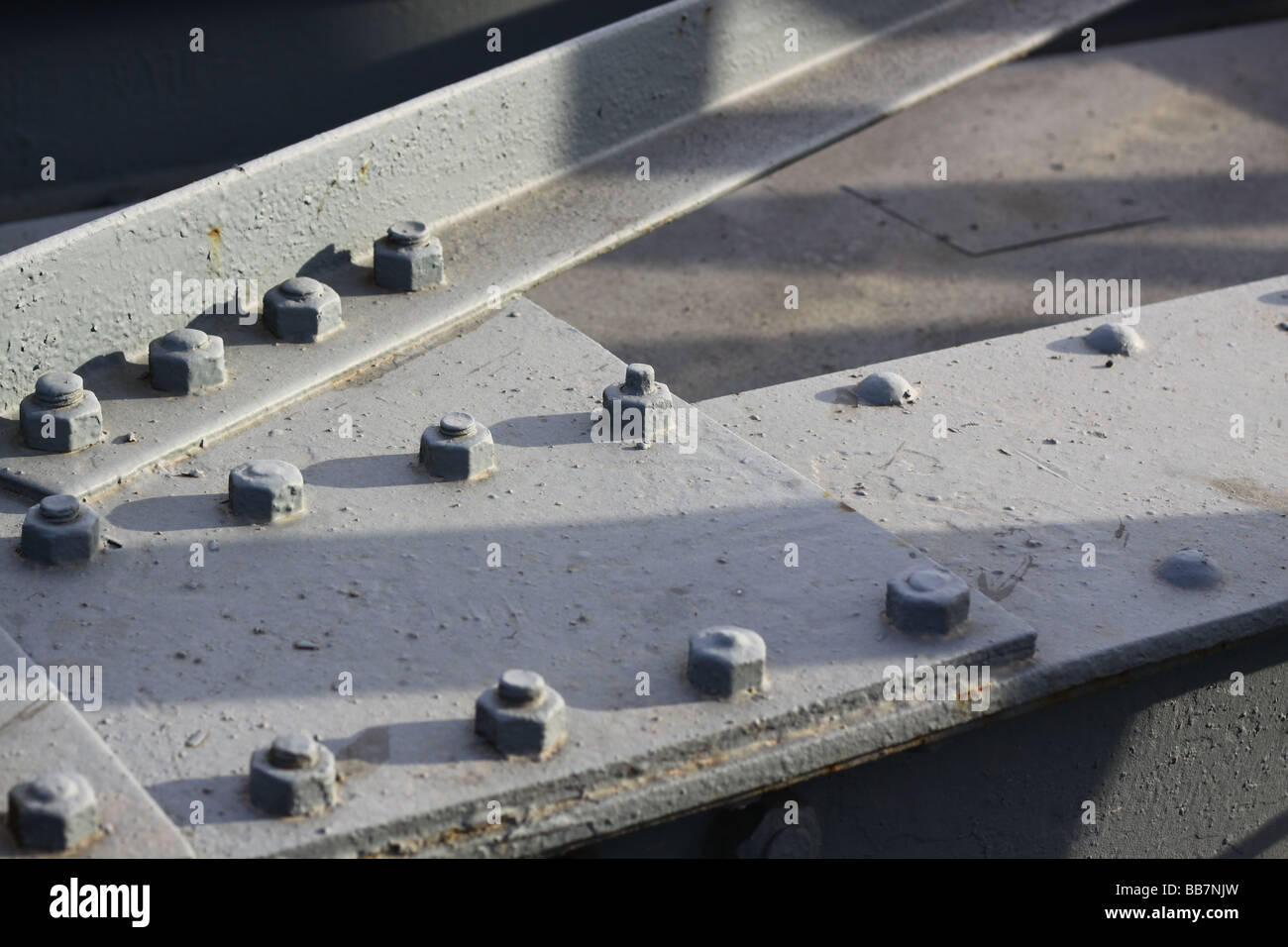 Einzelheiten über eine Stahlbrücke in Rom, Italien. Stockfoto