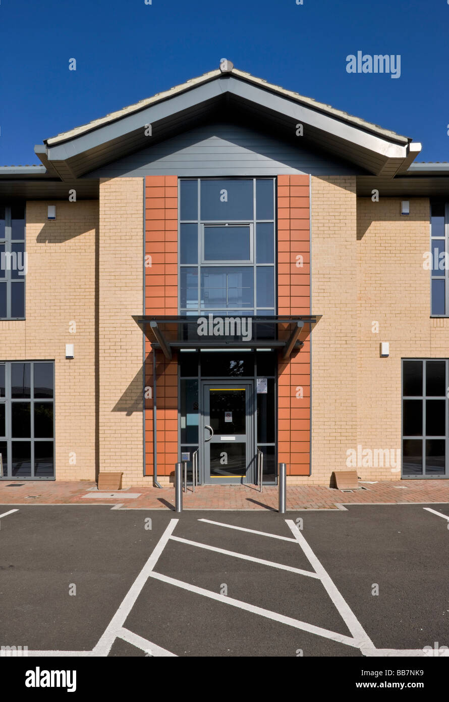 Moderne Unternehmenseinheiten an der Stratford von Milton Keynes Stockfoto