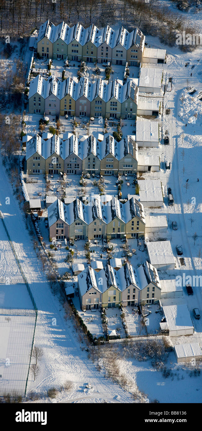 Luftaufnahme, Solarsiedlung, Wohnhäuser ausgestattet mit Solarmodulen, Gelsenkirchen-Bismarck, Gelsenkirchen, Ruhrgebiet, Stockfoto