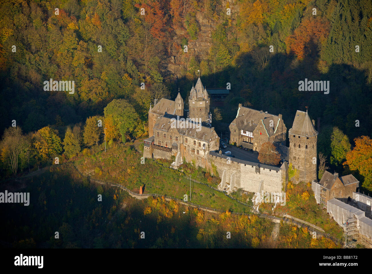 Älteste Jugendherberge Luftbild, Burg Altena, Altena, Maerkischer Kreis, Sauerland, Nordrhein-Westfalen, Deutschland, Europa Stockfoto