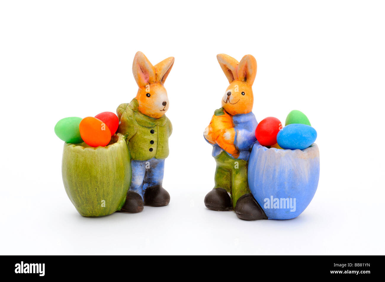 Figuren des Osterhasen, Oster-Deko Stockfoto