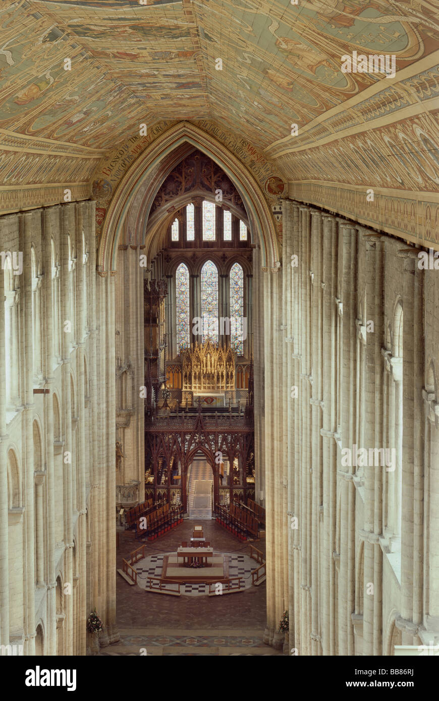 Ely Kathedrale - hohe Niveau Mittelschiff nach Osten Stockfoto