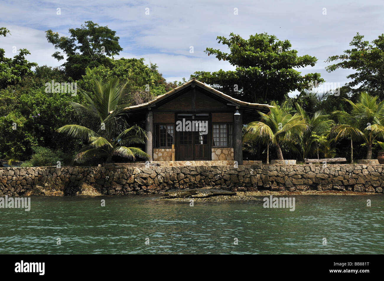 Bungalow, Hotelanlage auf einer privaten Insel, Paraty, Parati, Rio De Janeiro, Brasilien, Südamerika Stockfoto