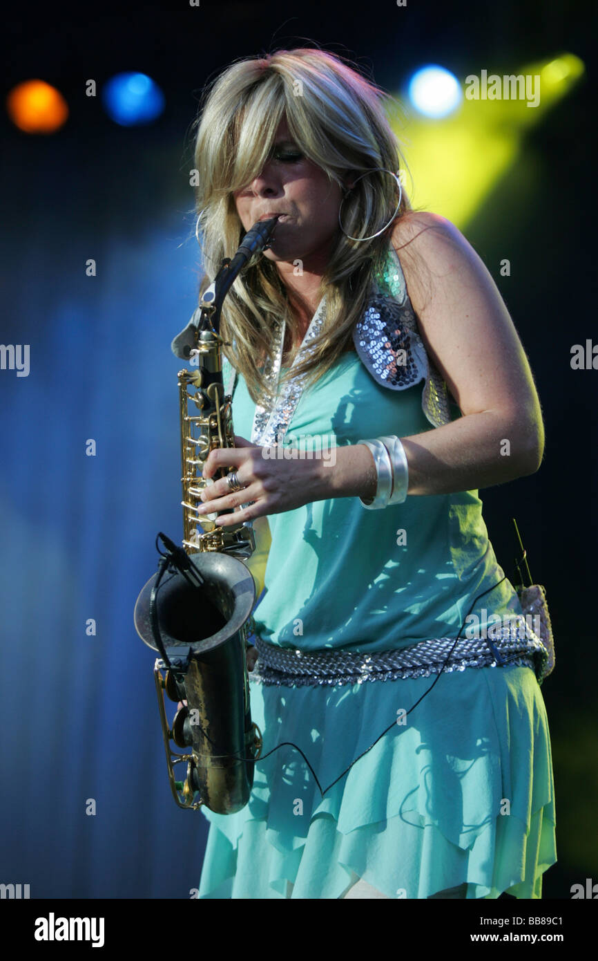 Niederländische funk jazzSaxophonisten Candy Dulfer die live auf dem