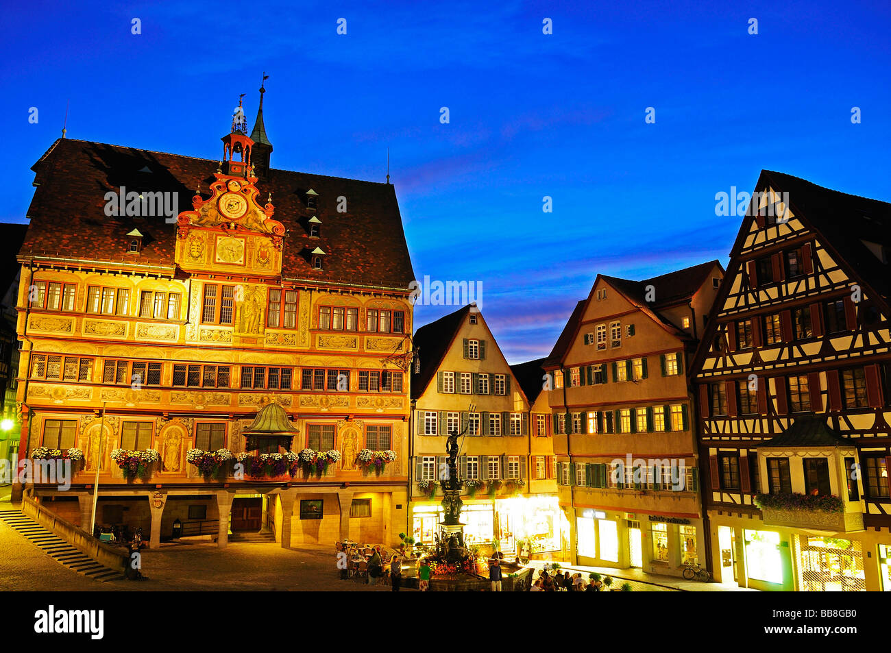 Marktplatz mit Rathaus und Neptunbrunnen, Tübingen, Baden-Württemberg, Deutschland, Europa Stockfoto