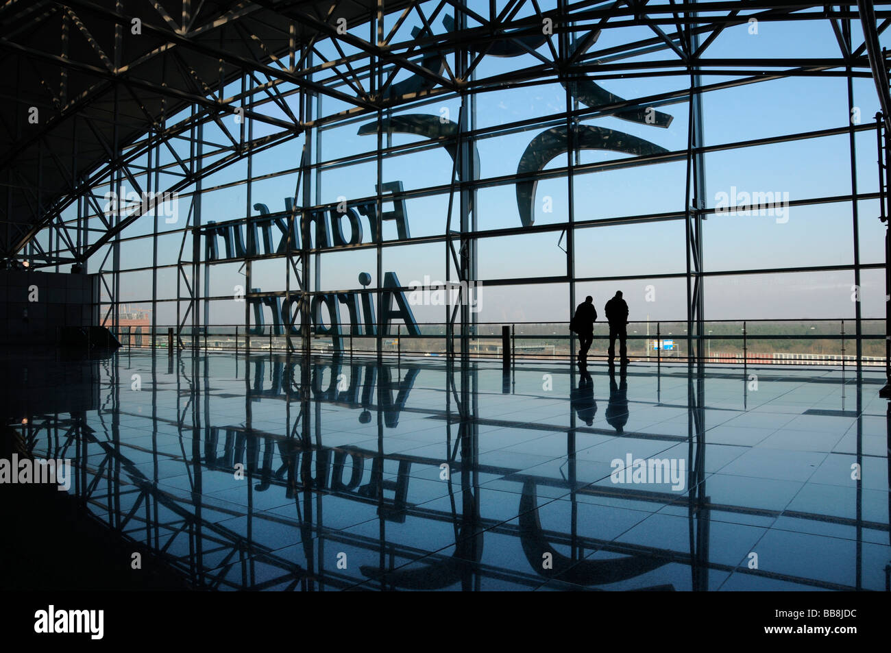 Flughafen Frankfurt Main Terminal 2 www.alamy.de