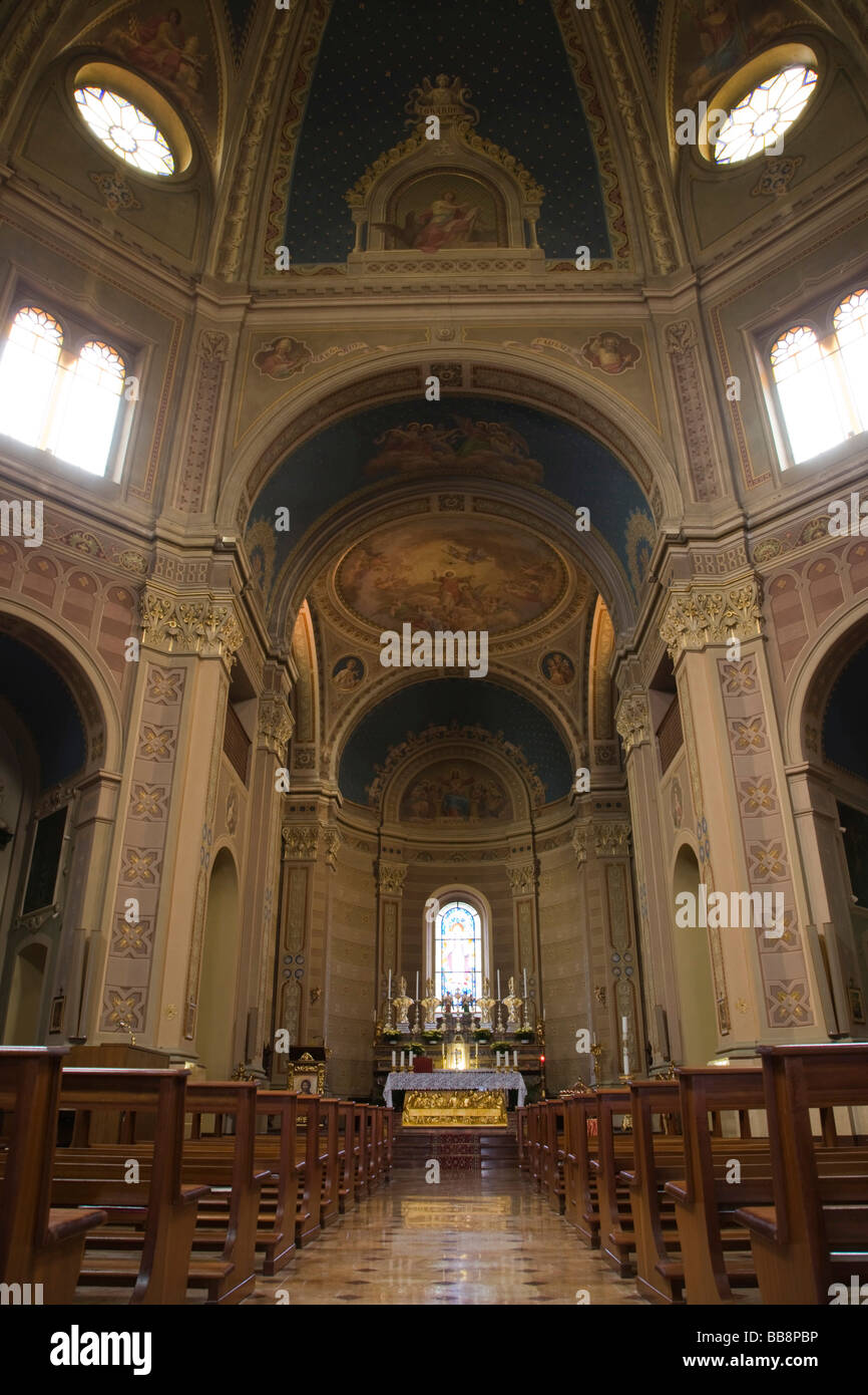 Innenraum der Kirche von San Lorenzo in Tremezzo, Comer See, Lombardei, Italien, Europa Stockfoto